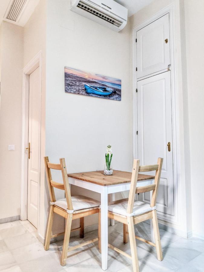 Apartamento Cuarta Revuelta Alquiler Sevilla Exterior foto